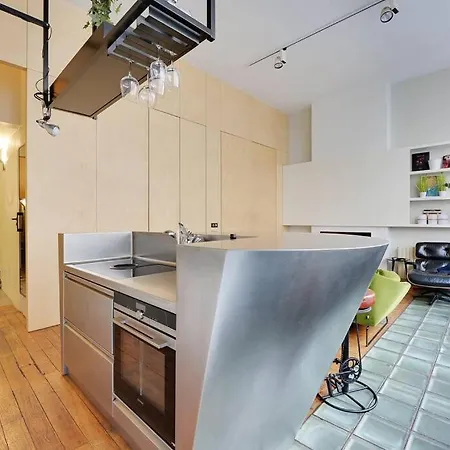 2br Apart-70m2-grand Boulevard Lejlighed Paris